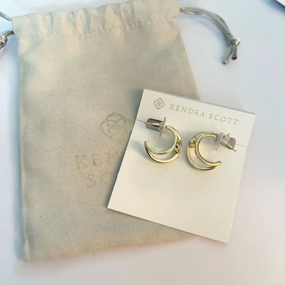 Kareen Scott Arden Huggies Earrings NWT - Picture 5 of 5
